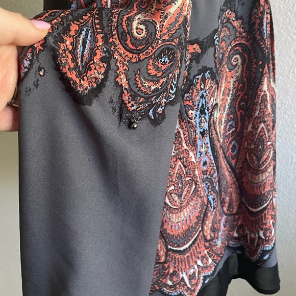 Anthropologie Meadow Rue • Multicolor Long Sleeve Blouse with TieString in Front - Picture 6 of 13